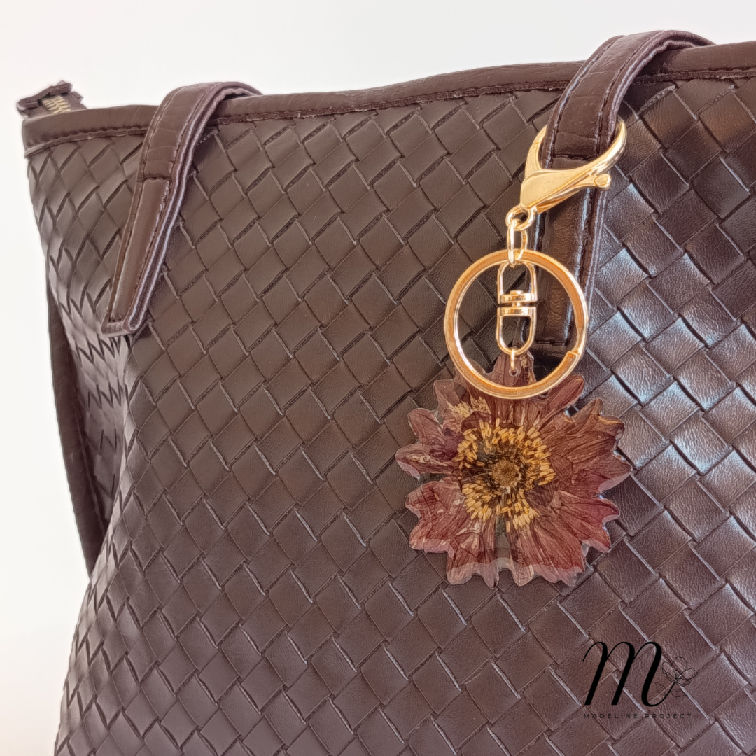 Maroon Chrysanthemum Preserved Flower Resin Keychain