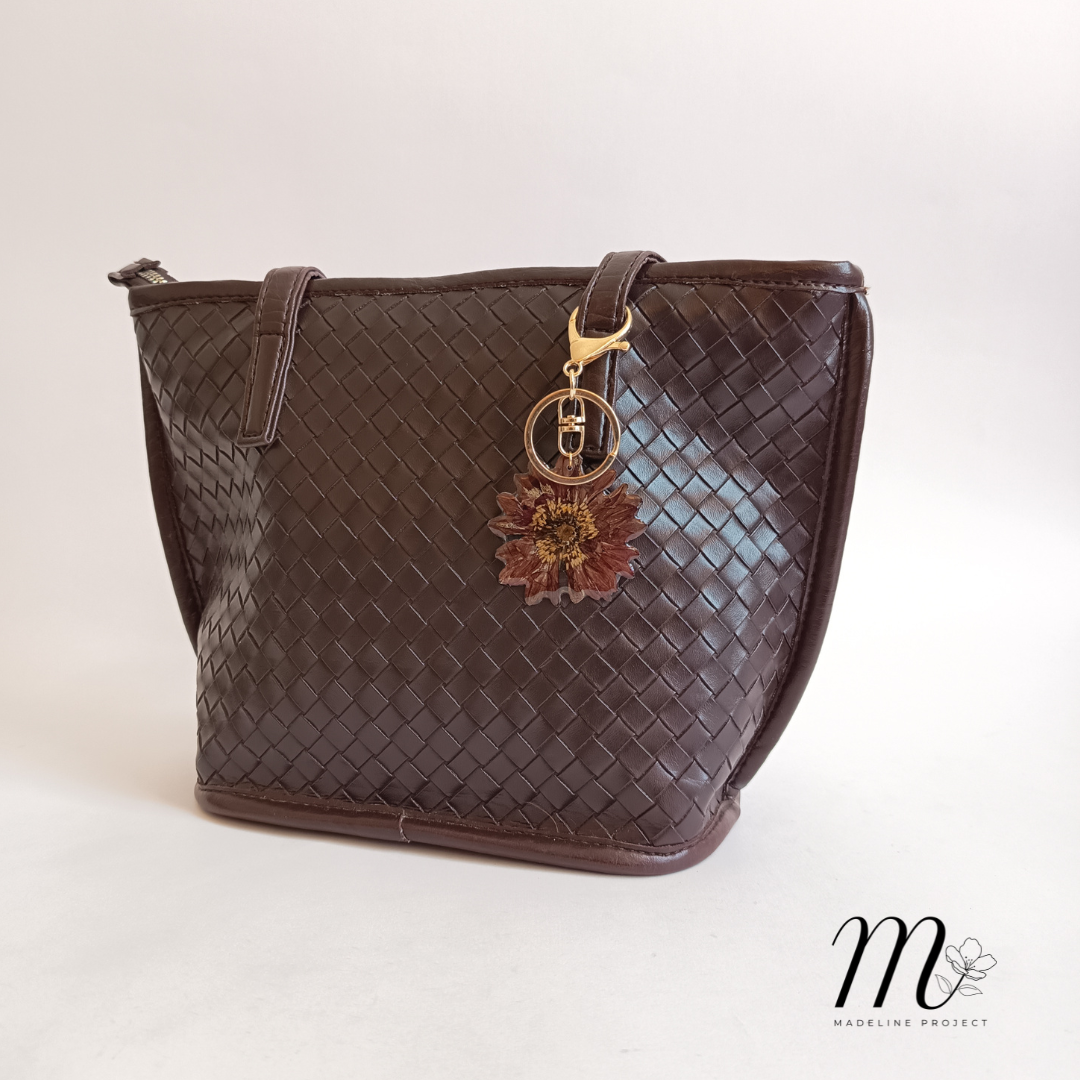 Maroon Chrysanthemum Preserved Flower Resin Keychain