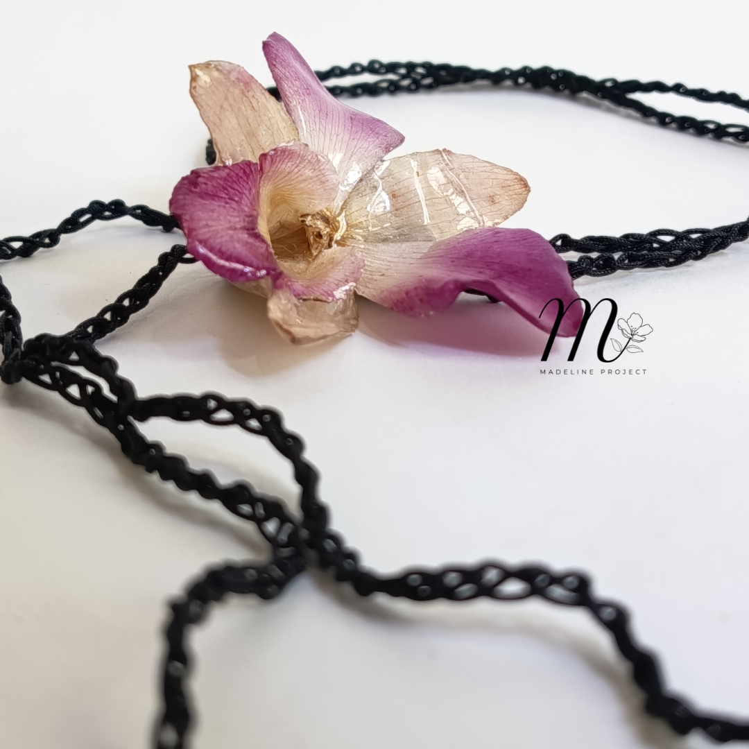 Real Orchid Resin Choker – Elegant Black Crochet Design